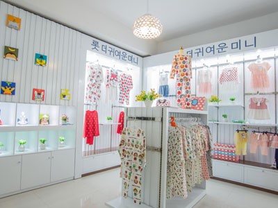 可乐米童装店铺展示