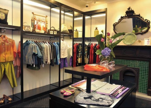 庄容女装店铺展示