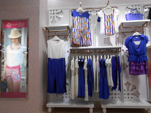 容悦女装店铺形象