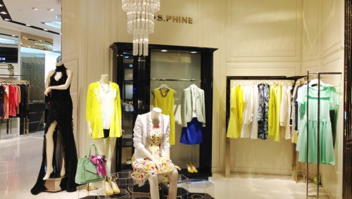 MOJOS.PHINE女装店铺展示
