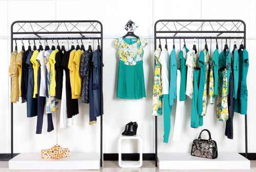 L.W女装店铺展示