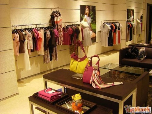 妙冉女装店铺展示