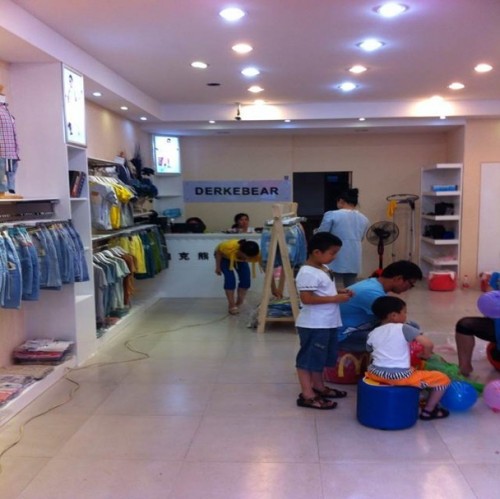 迪克熊童装店铺形象