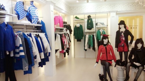 馨奈尔女装店铺形象