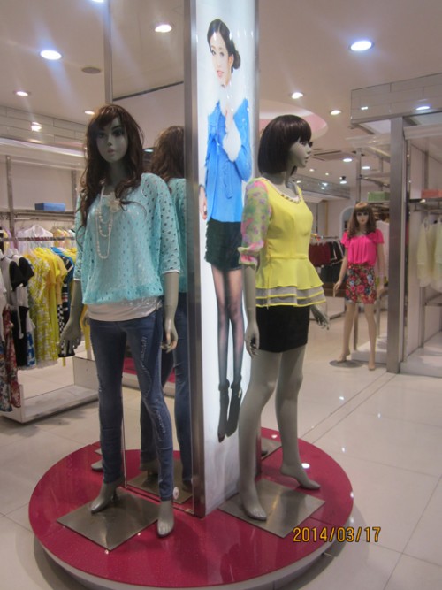 卡茵琪女装店铺展示