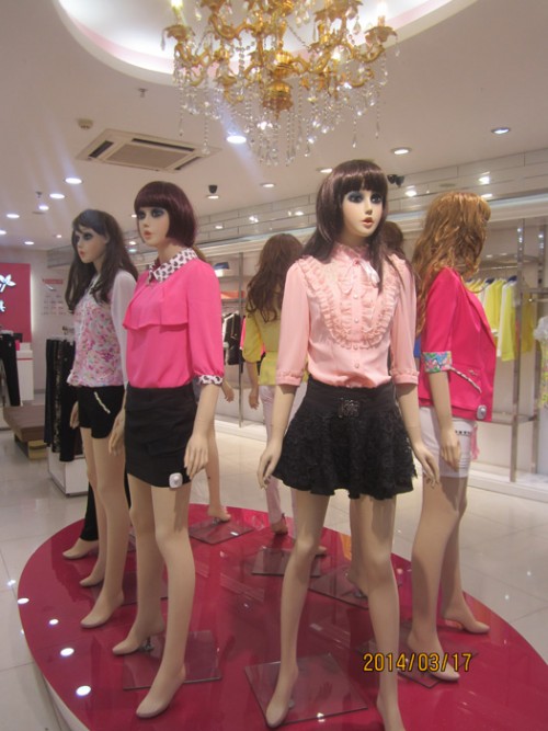 卡茵琪女装店铺展示