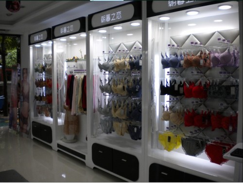 朝暮之恋内衣店铺展示