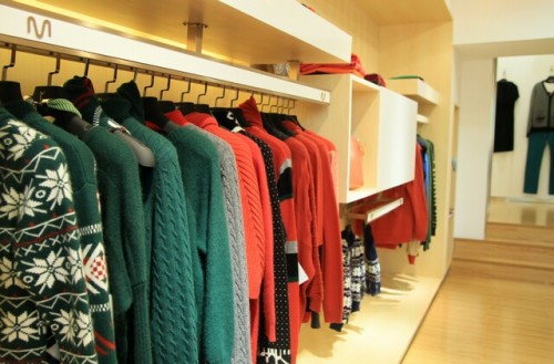 开斯米女装店铺展示