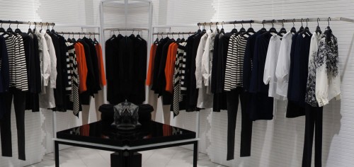 杰施女装店铺展示