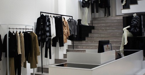 杰施女装店铺展示