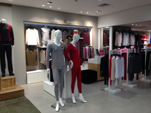 企鹅卫队内衣店铺展示