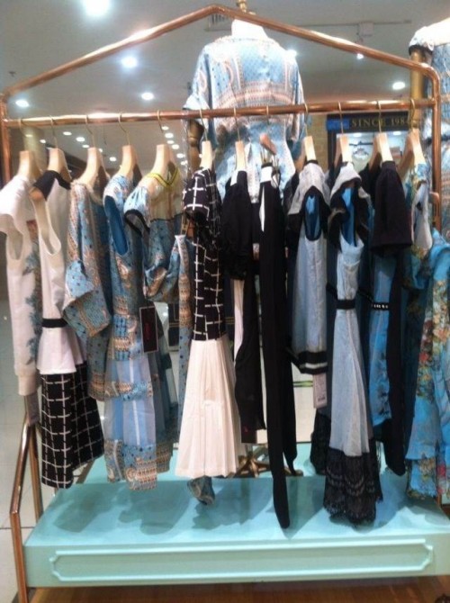 欧斓雅女装店铺形象