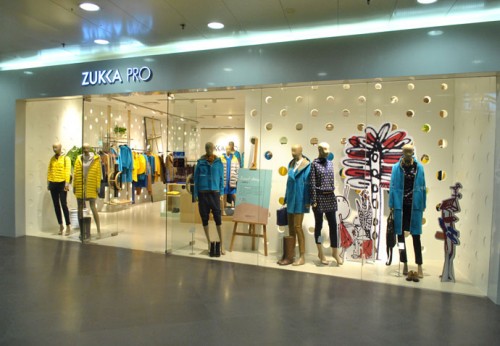 卓卡 女装店铺展示