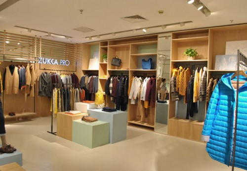 卓卡 女装店铺展示