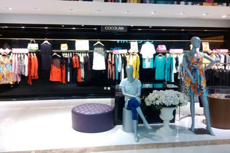 COCOLAN女装店铺展示
