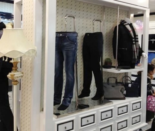 戈诺尔男装店铺展示