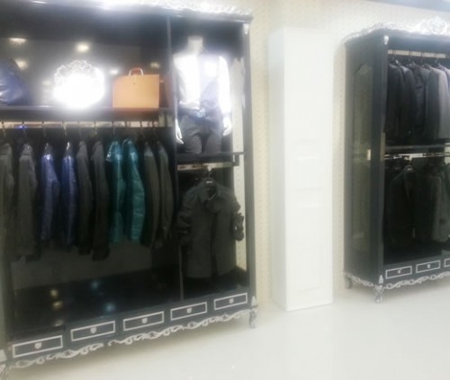 戈诺尔男装店铺展示