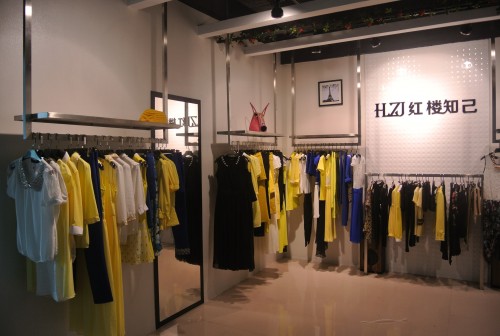 红楼知己女装店铺展示