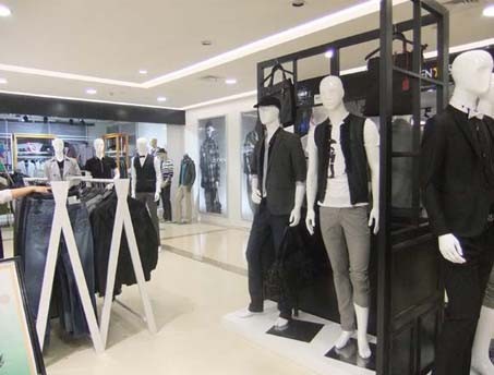 GodKeen男装店铺展示