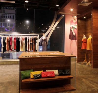 爱帕斯搏 休闲装店铺形象