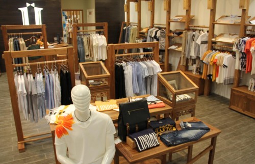 时亦男装店铺形象