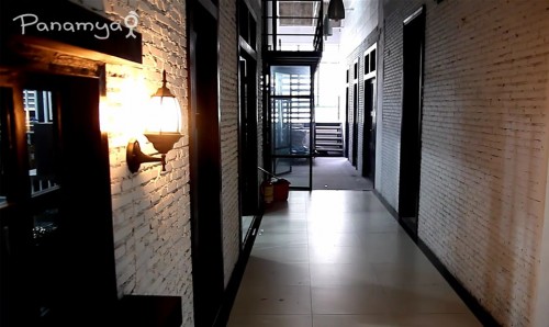 帕纳摩亚童装店铺展示