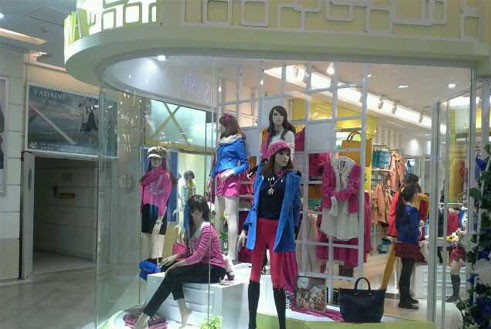 百馨娜女装店铺展示