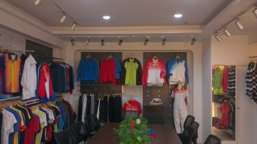LET运动装店铺展示
