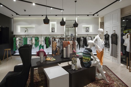 华人杰女装店铺形象