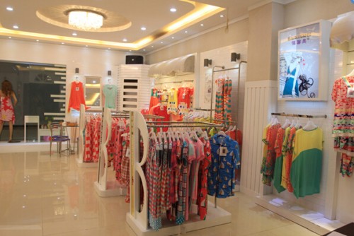 佰馨美内衣店铺展示