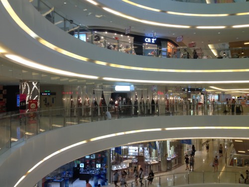 菀草壹女装店铺展示