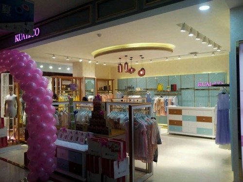 快嘉女装店铺展示
