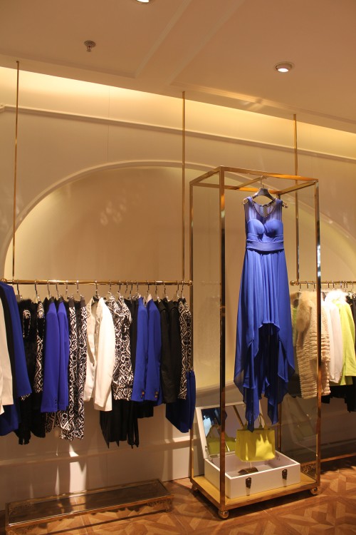 BAISIBCVOGA女装店铺展示