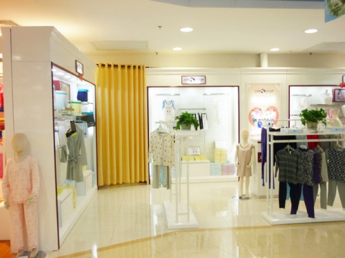 久岁伴内衣店铺展示