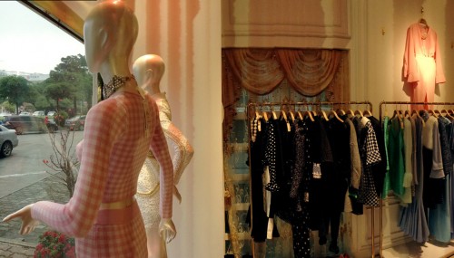 我爱漂亮女装店铺展示