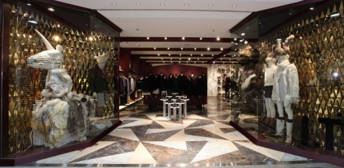 I.T休闲装店铺展示