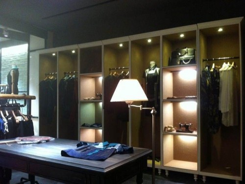 欧陆天使女装店铺形象