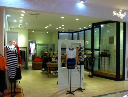 欧陆天使女装店铺形象