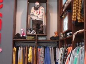 名人瑞裳女装店铺形象