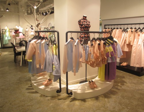 Annakiki女装店铺形象