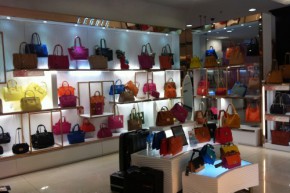 东门贸业丽天妮专柜