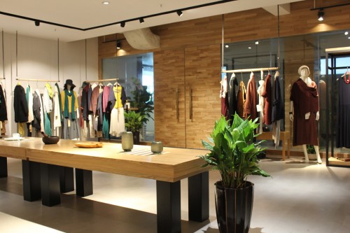 底色女装店铺形象