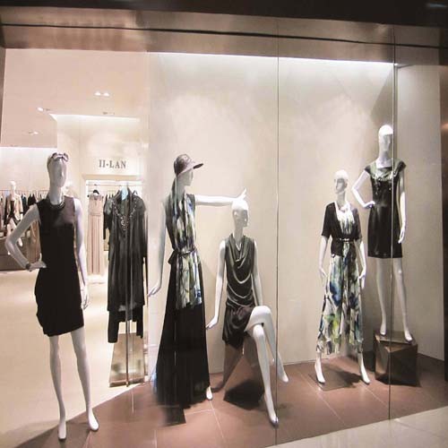 懿兰女装店铺展示