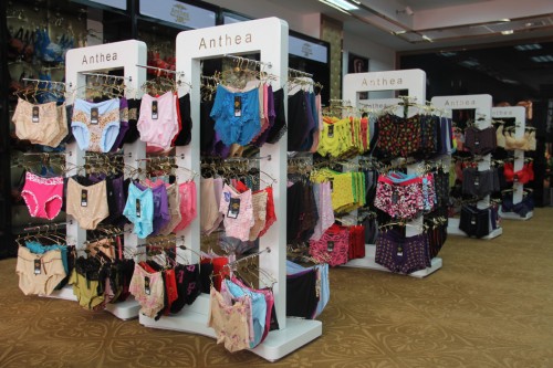 安希娅内衣店铺展示