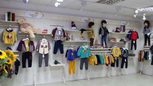 奈迪贝熊童装店铺展示