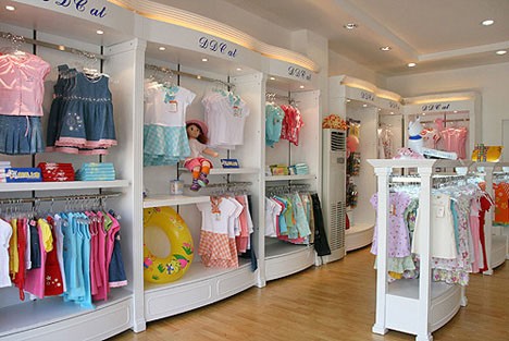 好宁儿童装店铺展示