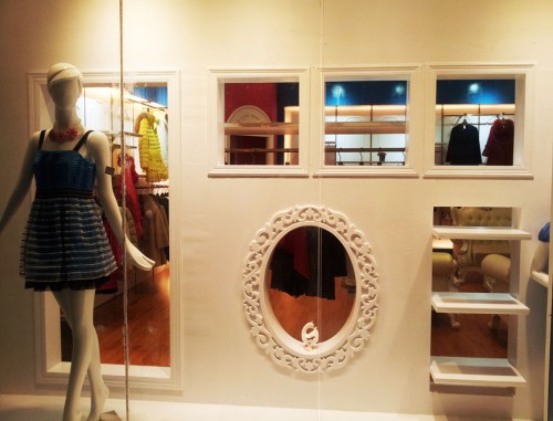 芘筃女装店铺展示