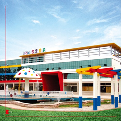 合乐童装店铺展示