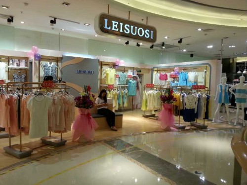 雷索思女装店铺形象