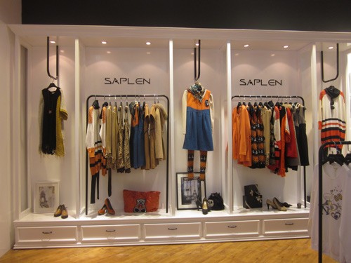 仙娉莱女装店铺展示